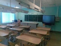 В кабинете физики